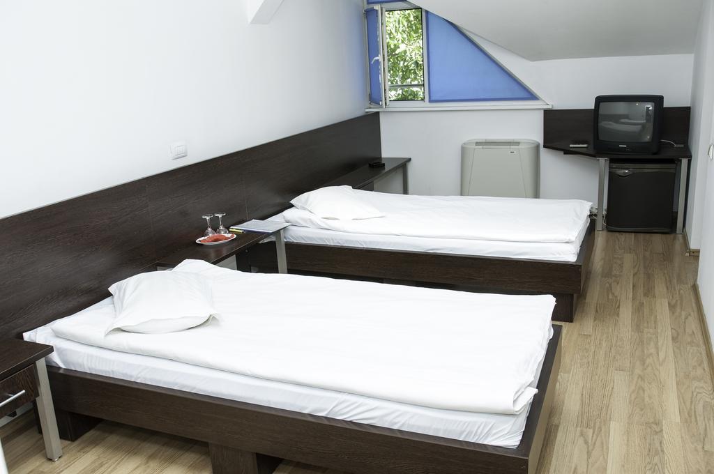 Villa Grande Jászvásár Szoba fotó