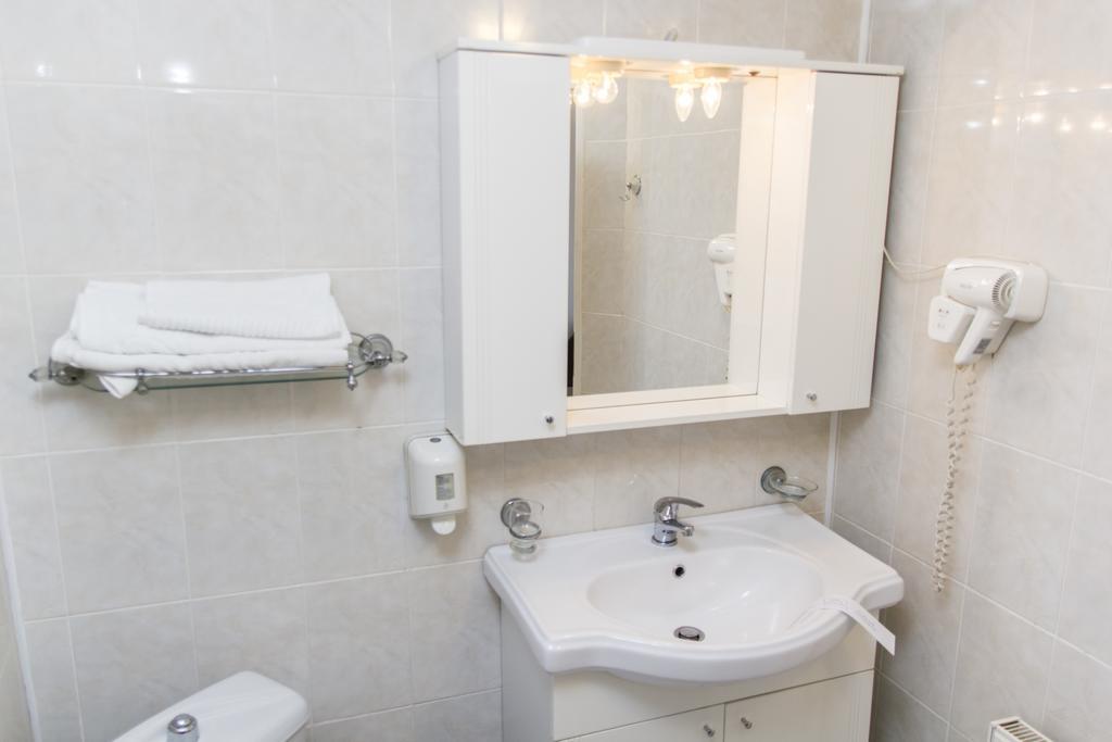 Villa Grande Jászvásár Szoba fotó