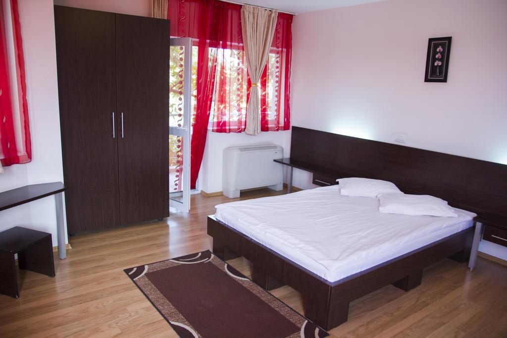 Villa Grande Jászvásár Szoba fotó
