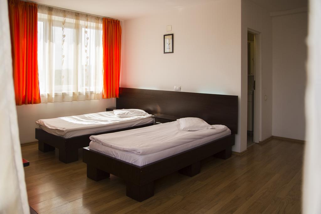 Villa Grande Jászvásár Szoba fotó