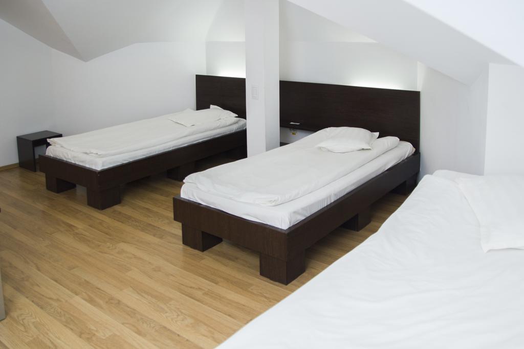 Villa Grande Jászvásár Szoba fotó